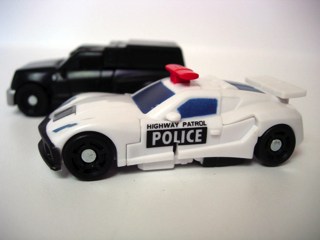 Hasbro Transformers Reveal the Shield Prowl Legends Action Figure