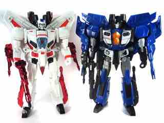 Hasbro Transformers Generations Combiner Wars Thundercracker Action Figure