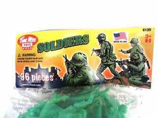 Tim Mee Toys Green vs. Green Soldiers Figure Set
