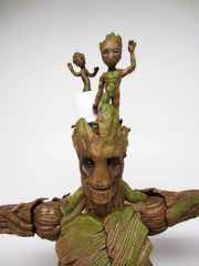 Hasbro Guardians of the Galaxy Marvel Legends Infinite Series Groot Evolution Action Figure