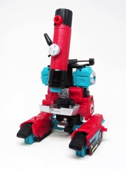 Hasbro Transformers Generations Titans Return Perceptor Action Figure