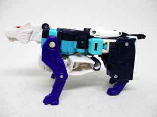 Transformers Generations War for Cybertron Earthrise Voyager Wingspan & Pounce Action Figure