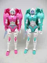 Transformers Generations War for Cybertron Trilogy Galactic Odyssey Collection Paradron Medics Autobot Ratchet and Lifeline Action Figure