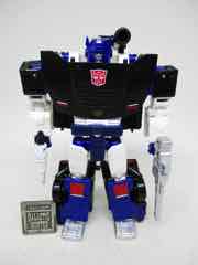 Transformers Generations War for Cybertron Trilogy Selects Deluxe Deep Cover Action Figure
