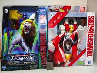 Transformers Authentics Alpha Starscream Action Figure