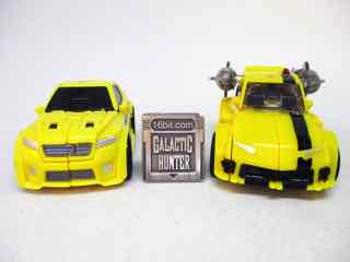 Hasbro Transformers Legacy United Deluxe Animated Universe Bumblebee Action Figure