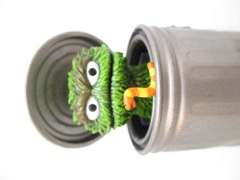 Super7 Sesame Street Oscar the Grouch ReAction Figure