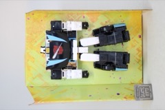 Hasbro Transformers Legacy United Deluxe Armada Universe Wheeljack Action Figure