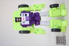Hasbro Transformers Studio Series 86 Voyager Constructicon Scrapper Action Figure