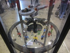 C2E2 2013 - Diamond Select Toys - Minimates