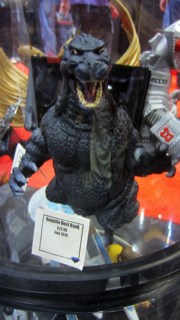 C2E2 2014 - Diamond Select Toys - Godzilla
