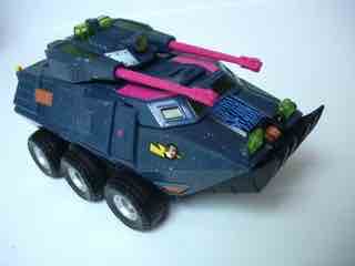 Hasbro Transformers Botcon Clench Action Figure