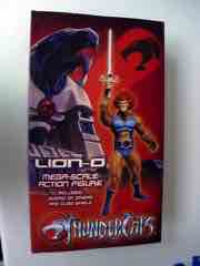 Mezco Toyz ThunderCats Lion-O Mega Scale Action Figure