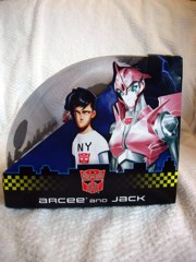 Hasbro Transformers Prime Arcee Action Figure