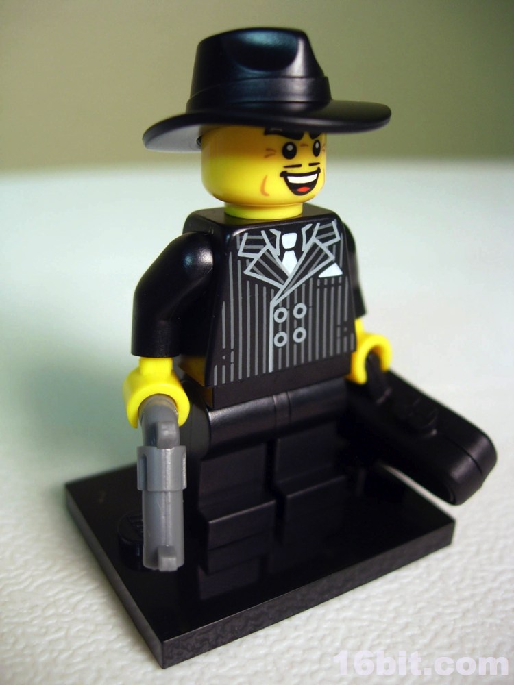 blandt vrede bryder ud 16bit.com Figure of the Day Review: LEGO Minifigures Series 5 Gangster