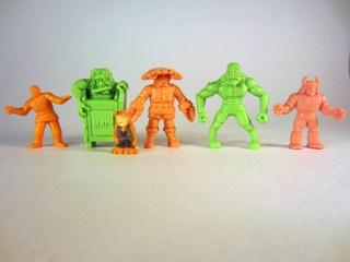 Jakks Pacific S.L.U.G. Zombies Macho Mangler, Flesh-Eatin' Phil, Buck Wilde Minifigures 3-Pack