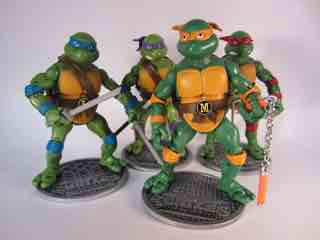 Playmates Teenage Mutant Ninja Turtles Classics Michelangelo Action Figure