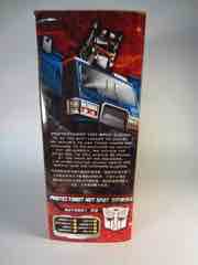 Hasbro Transformers Generations Protectobot Hot Spot Action Figure