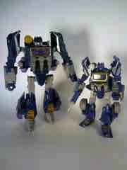 Hasbro Transformers Generations Fall of Cybertron Soundwave Action Figure