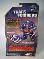 Hasbro Transformers Generations Fall of Cybertron Ultra Magnus Action Figure