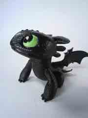 Spin Master Dreamworks Dragons Defenders of Berk Toothless Night Fury Action Figure