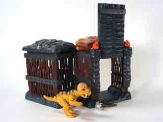 Irwin Toy Predasaurs Cage Set with Trading Figure