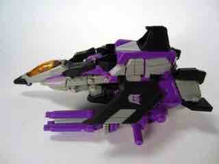 Hasbro Transformers Generations Skywarp Action Figure