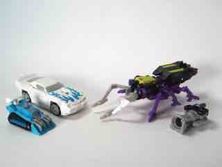 Hasbro Transformers Generations Thrilling 30 Autobot Tailgate with Groundbuster Action Figure
