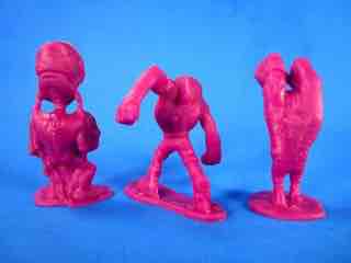 Blip Toys Battle Warriors Monsters vs. Military Mini-Figures Tube