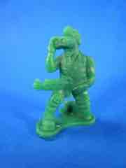 Blip Toys Battle Warriors Monsters vs. Military Mini-Figures Tube