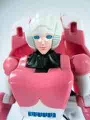 Hasbro Transformers Generations Thrilling 30 Arcee