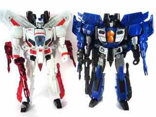 Hasbro Transformers Generations Combiner Wars Thundercracker Action Figure