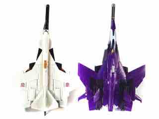 Hasbro Transformers Generations Combiner Wars Cyclonus Action Figure