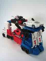 Hasbro Transformers Generations Combiner Wars Ultra Magnus Action Figure