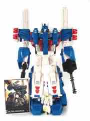 Hasbro Transformers Generations Combiner Wars Ultra Magnus Action Figure