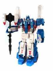 Hasbro Transformers Generations Combiner Wars Ultra Magnus Action Figure