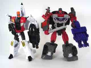Hasbro Transformers Generations Combiner Wars Brake-Neck Action Figure