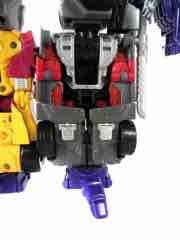 Hasbro Transformers Generations Combiner Wars Brake-Neck Action Figure