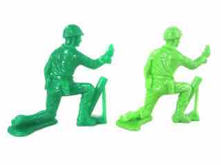 Tim Mee Toys Green vs. Green Soldiers Figure Set