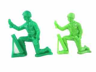 Tim Mee Toys Green vs. Green Soldiers Figure Set