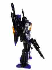 Hasbro Transformers Generations Combiner Wars Skywarp Action Figure