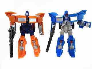 Hasbro Transformers Generations Combiner Wars Autobot Pipes Action Figure