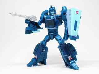 Hasbro Transformers Generations Titans Return Blurr Action Figure