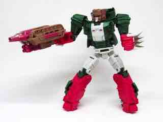 Hasbro Transformers Generations Titans Return Skullsmasher Action Figure