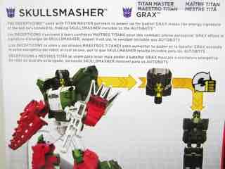 Hasbro Transformers Generations Titans Return Skullsmasher Action Figure