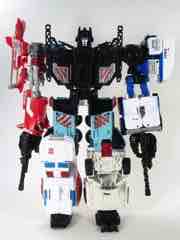 Hasbro Transformers Generations Combiner Wars Protectobot Streetwise Action Figure