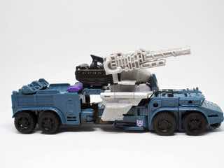 Hasbro Transformers Generations Combiner Wars Onslaught Action Figure