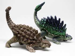 Hasbro Jurassic World Hybrid Armor Ankylosaurus Action Figure