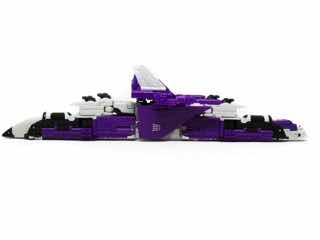 Hasbro Transformers Generations Titans Return Astrotrain Action Figure