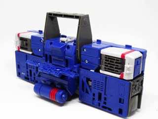 Hasbro Transformers Generations Titans Return Soundwave Action Figure